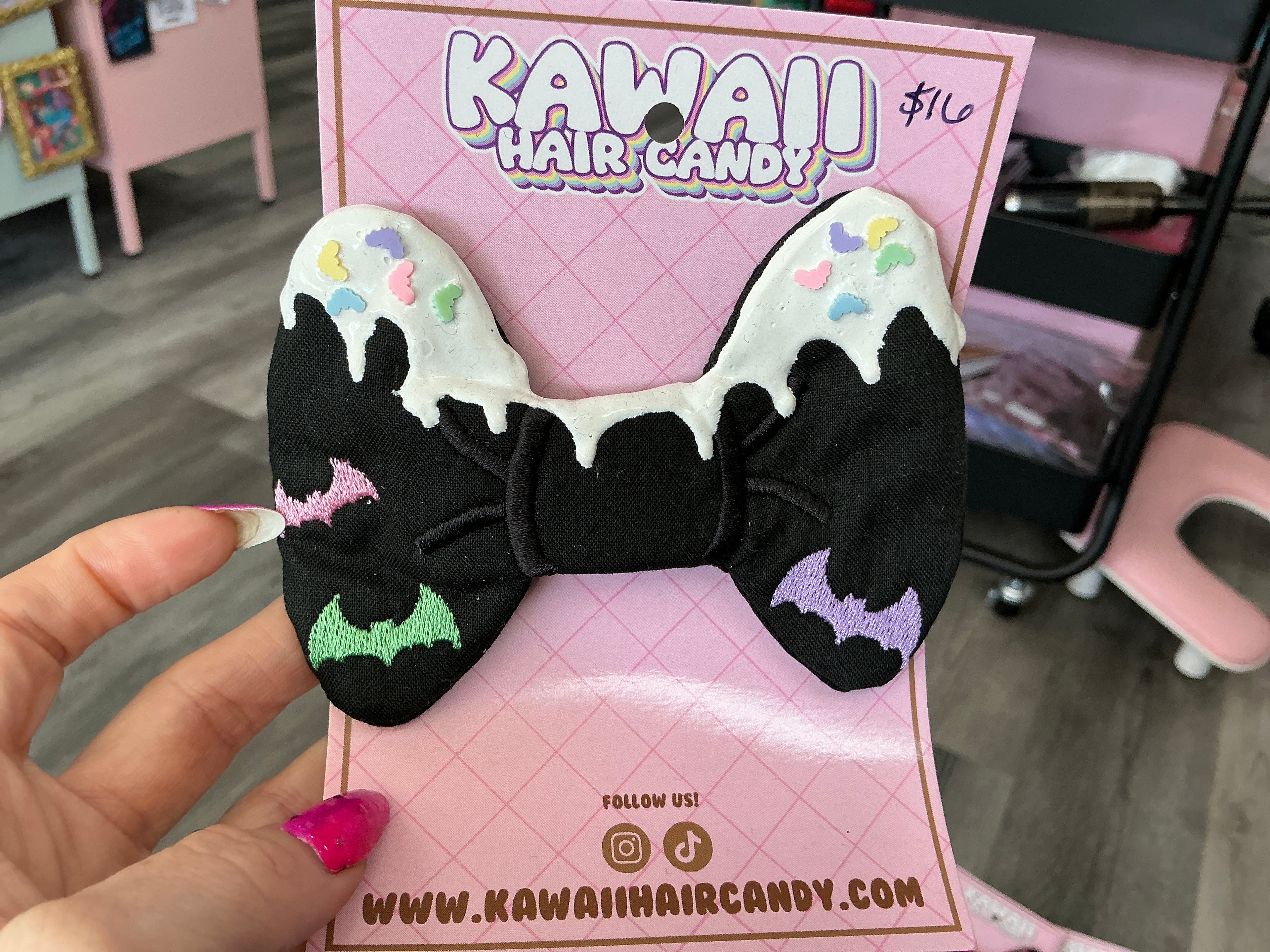 Pastel Bat Decoden Hair Bow Halloween Cute Creepy Accessory