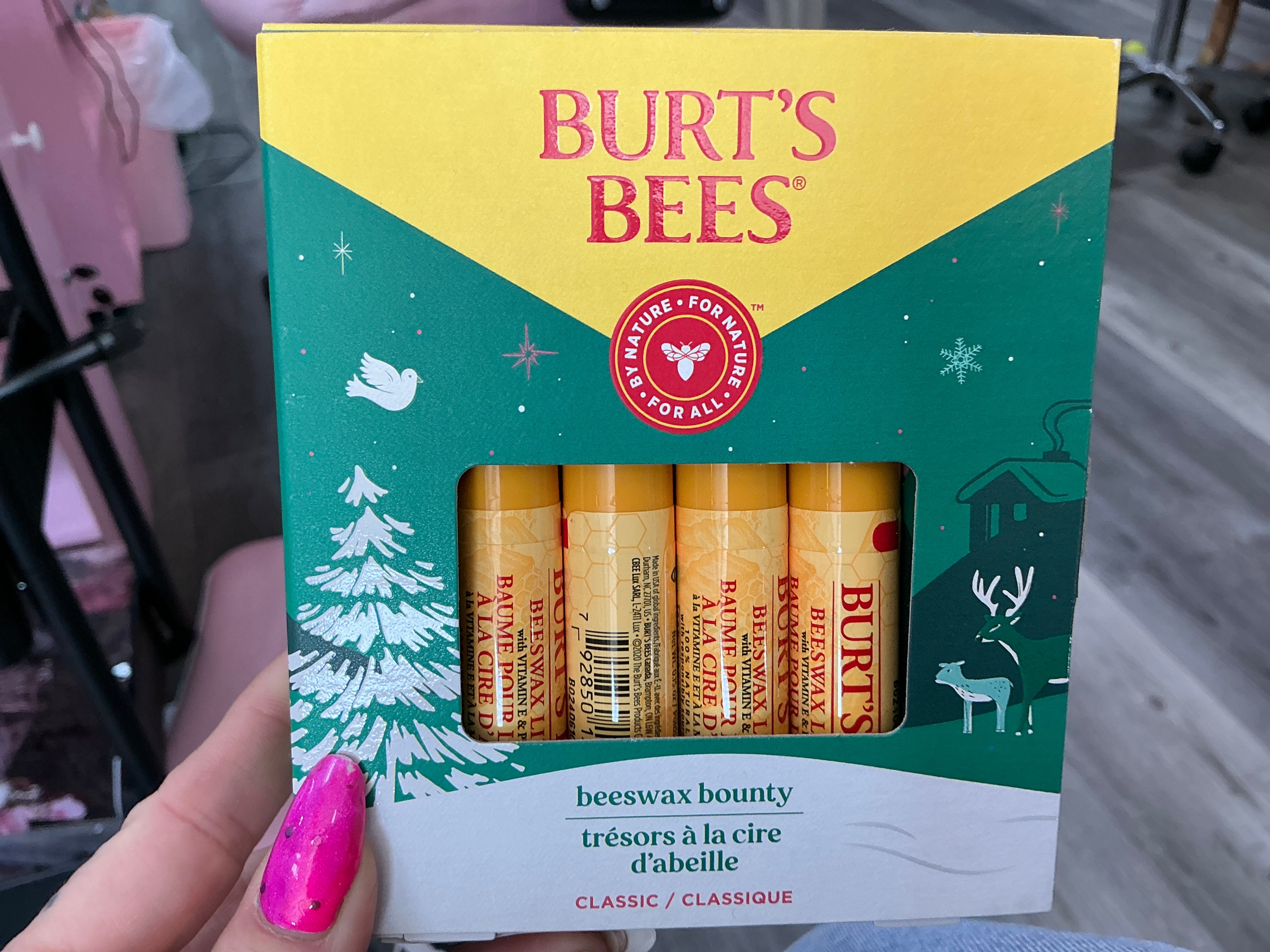 Burt’s Bees Holiday Mistletoe Kiss Pink Gift Set, 3 Pack Lip Care